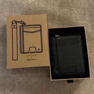 Andar Black Leather Card Wallet